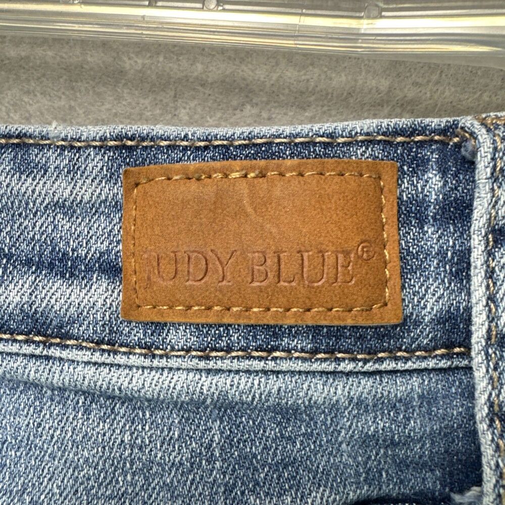 Judy Blue Jeans Women’s 9/29 Relaxed Fit Stretch Cropped Raw Hem - Picture 7 of 13